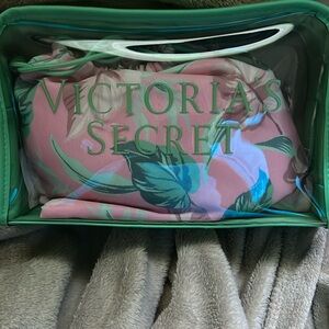 A beautiful make up bag from Victoria’s Secret it’s 2 in 1